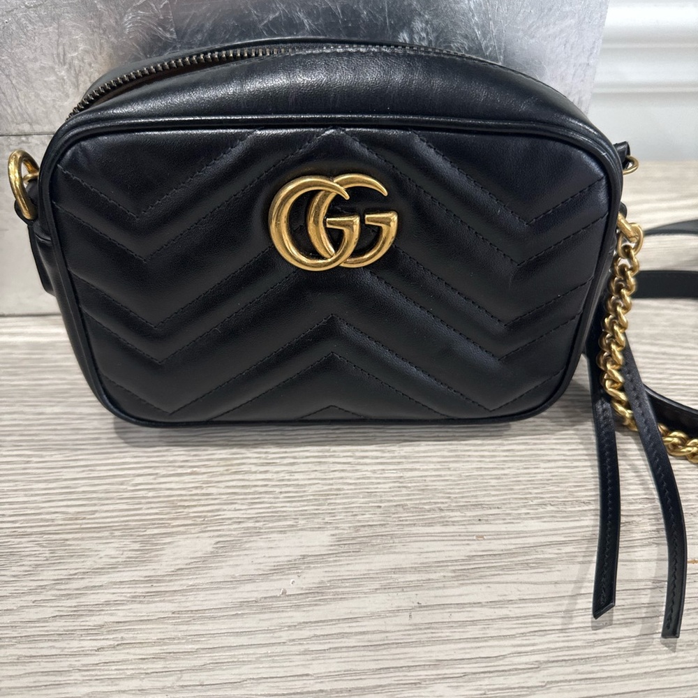 Gucci Black Chevron Leather Crossbody Bag
